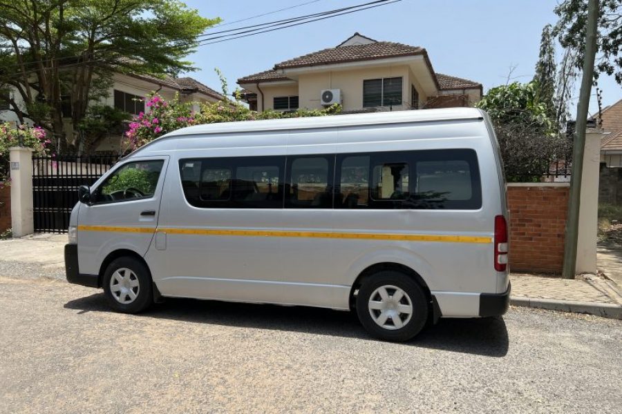 Toyota Hiace Minivan